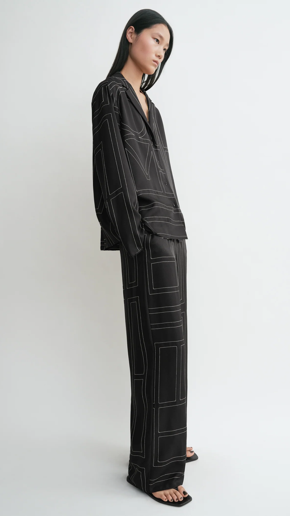 Toteme Monogram Silk Pj Top in Black