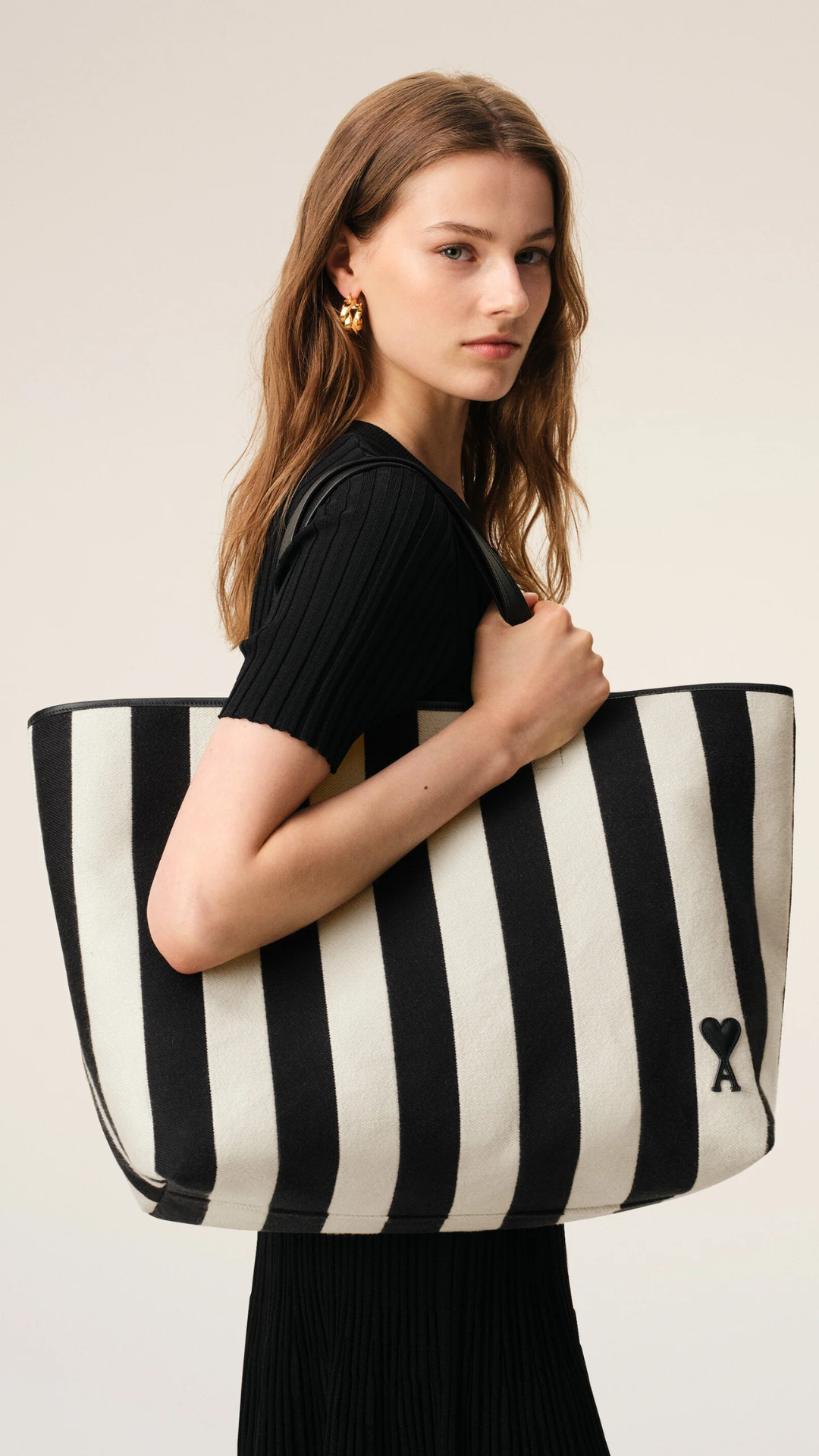 AMI de Coeur Shopping Bag in Cream/Black