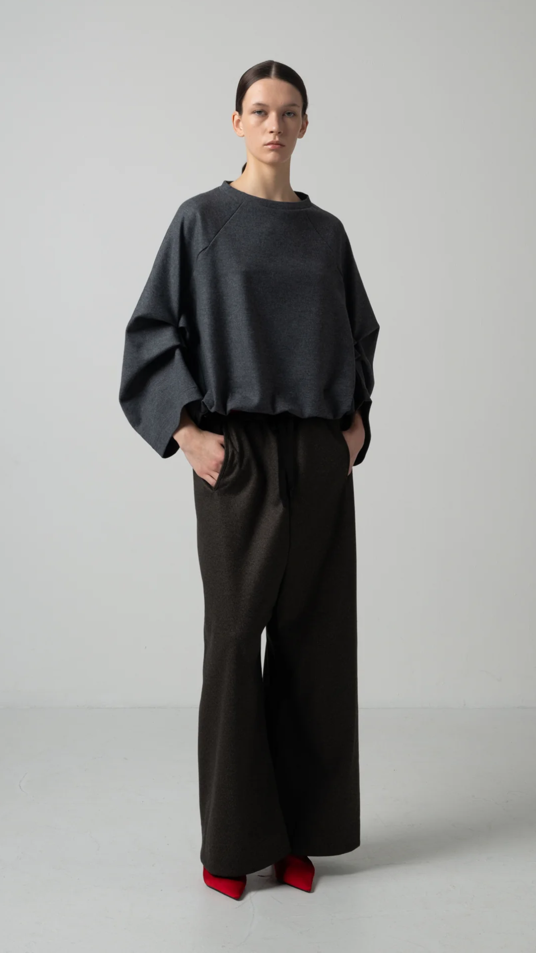 Cog The Big Smoke Orly Tucked Sleeve Top in Charcoal