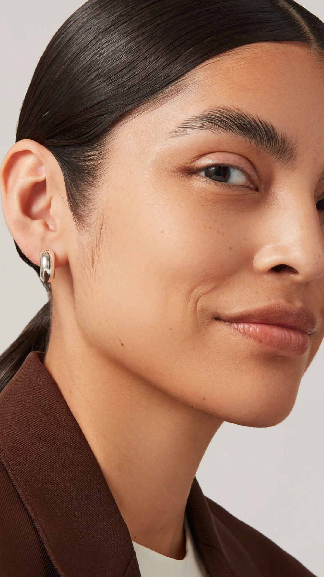 Jenny Bird Tome Hoops Small in Silver