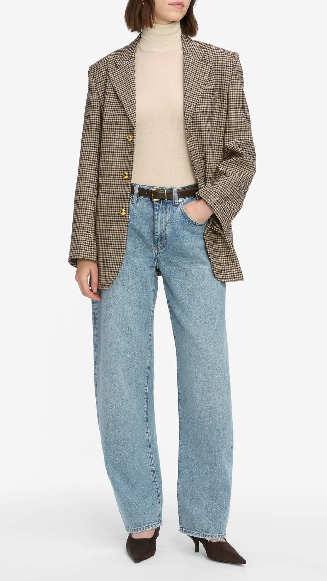 Frame Low Slung Barrel Jean in Dollhouse