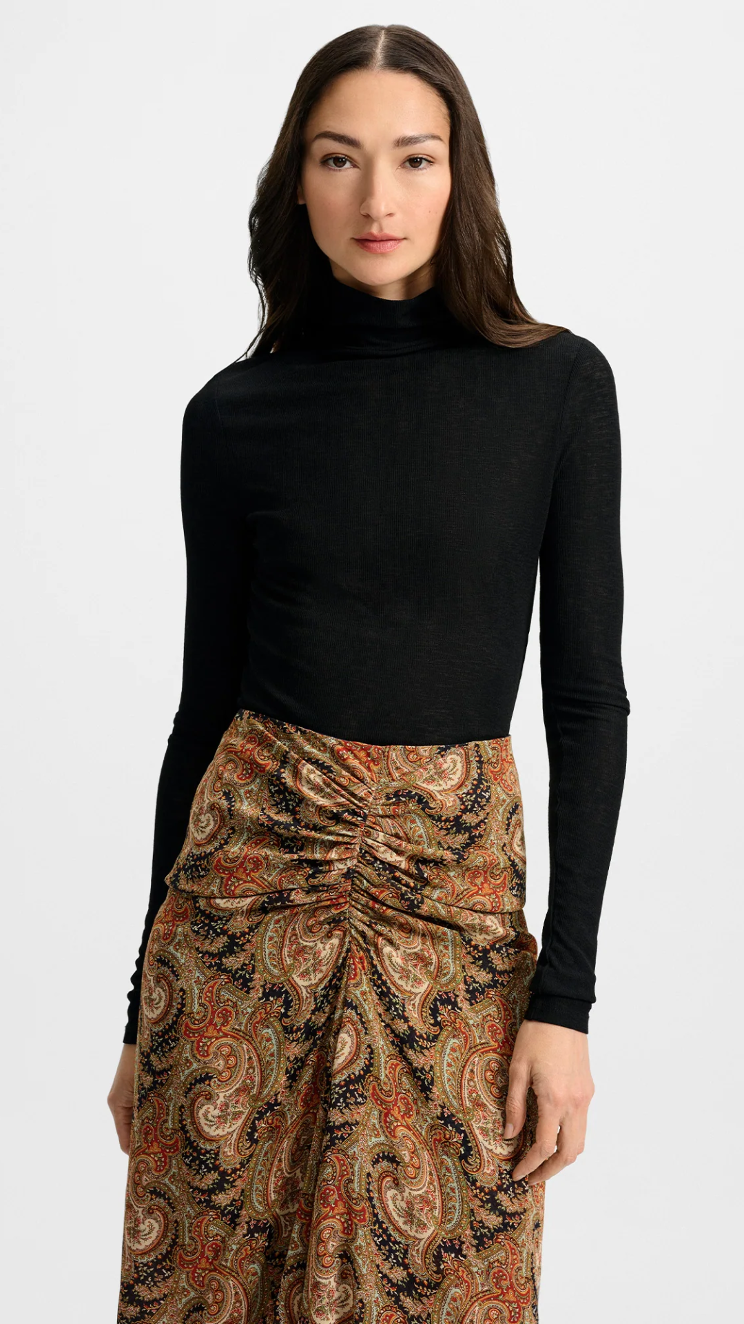 Veronica Beard Wyeth Ribbed Turtleneck Top in Black