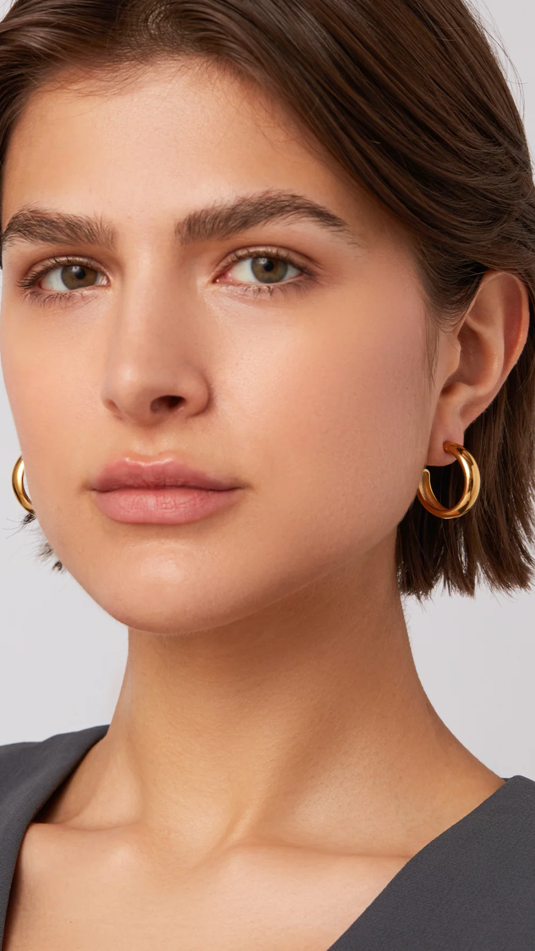 Jenny Bird Staple Hoops Medium in Gold