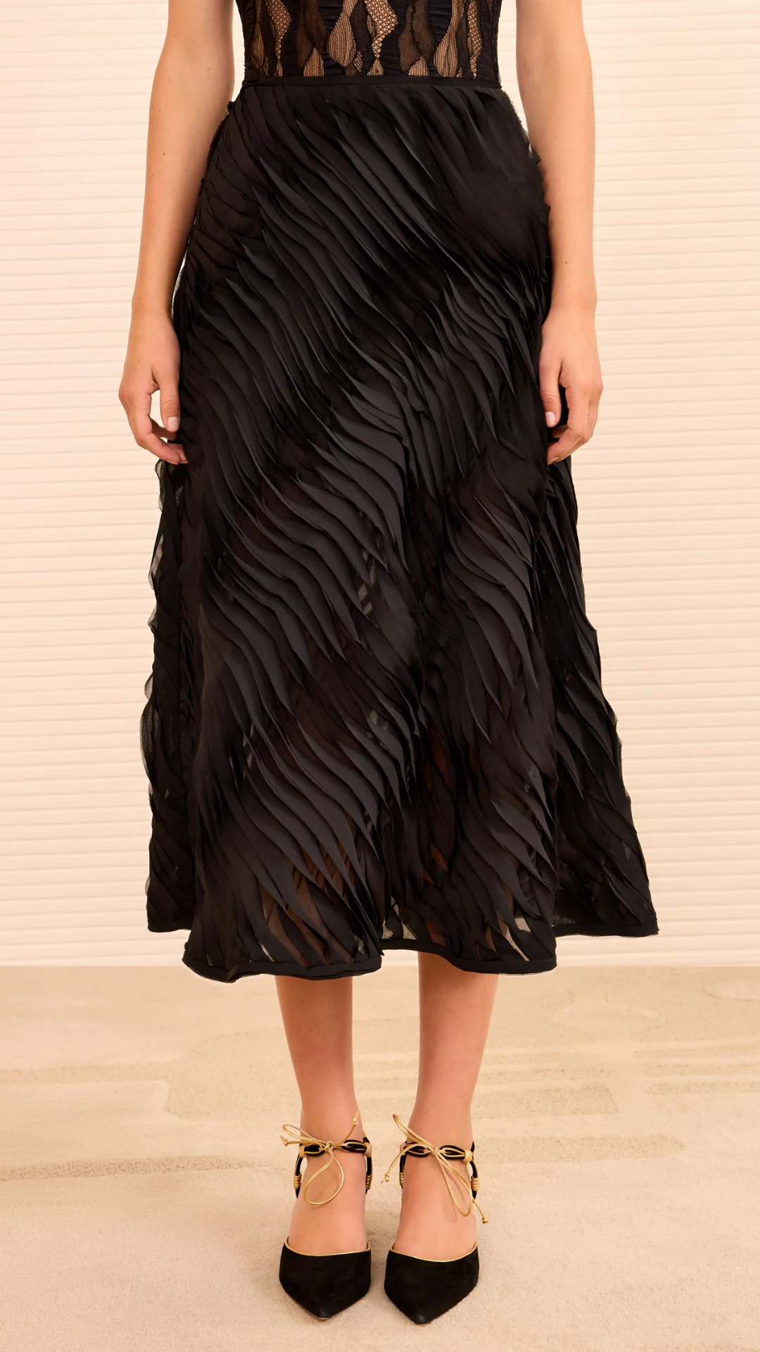 Ulla Johnson Amiko Midi Skirt in Noir