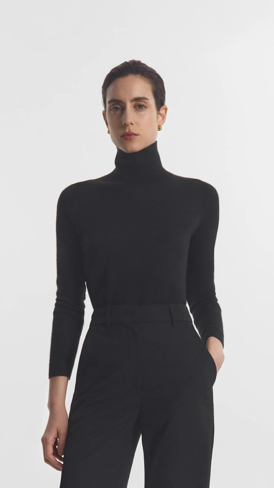 CO Long Sleeve Turtleneck in Black