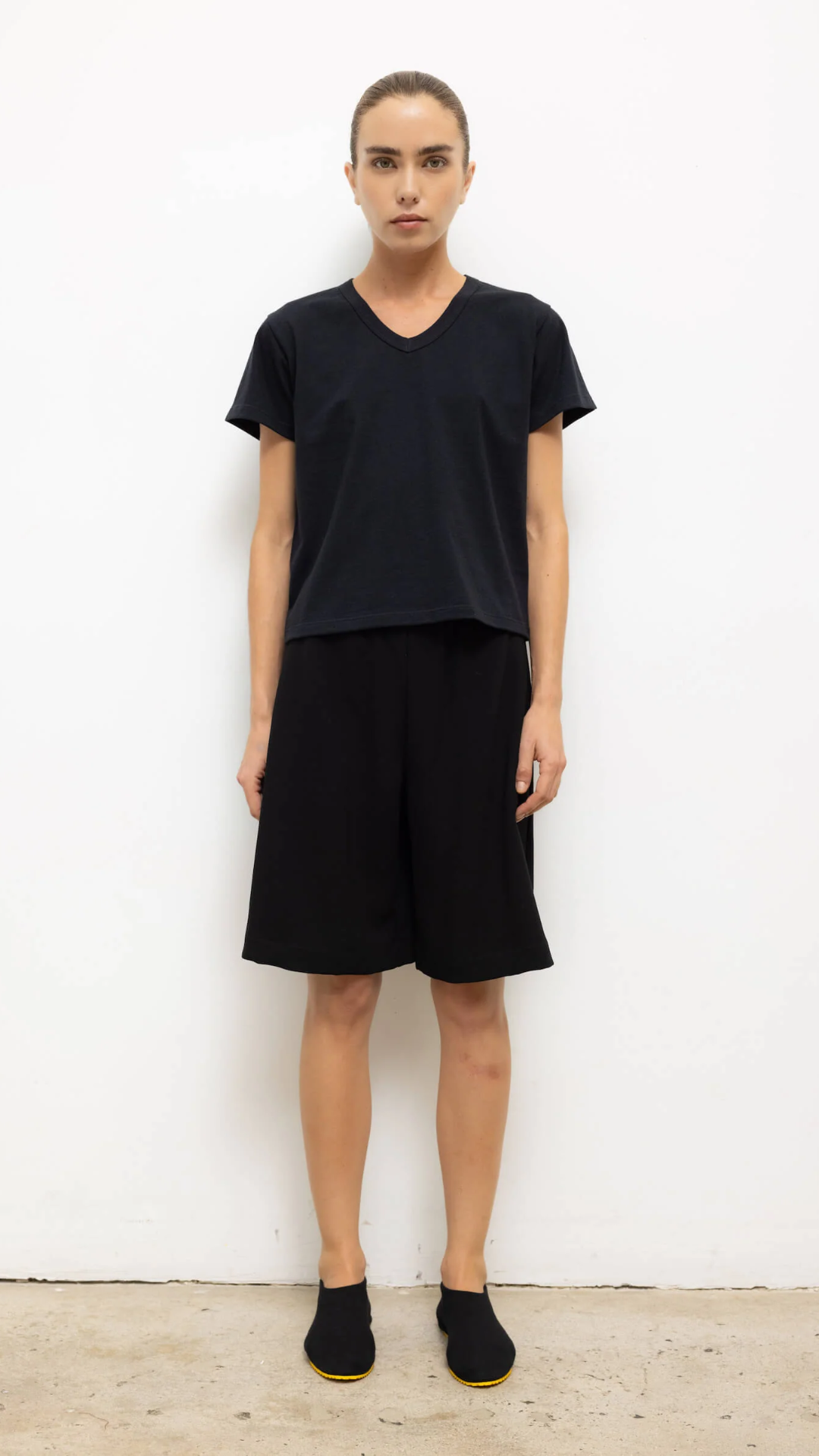 Leset The Margo V-Neck Tee in Black