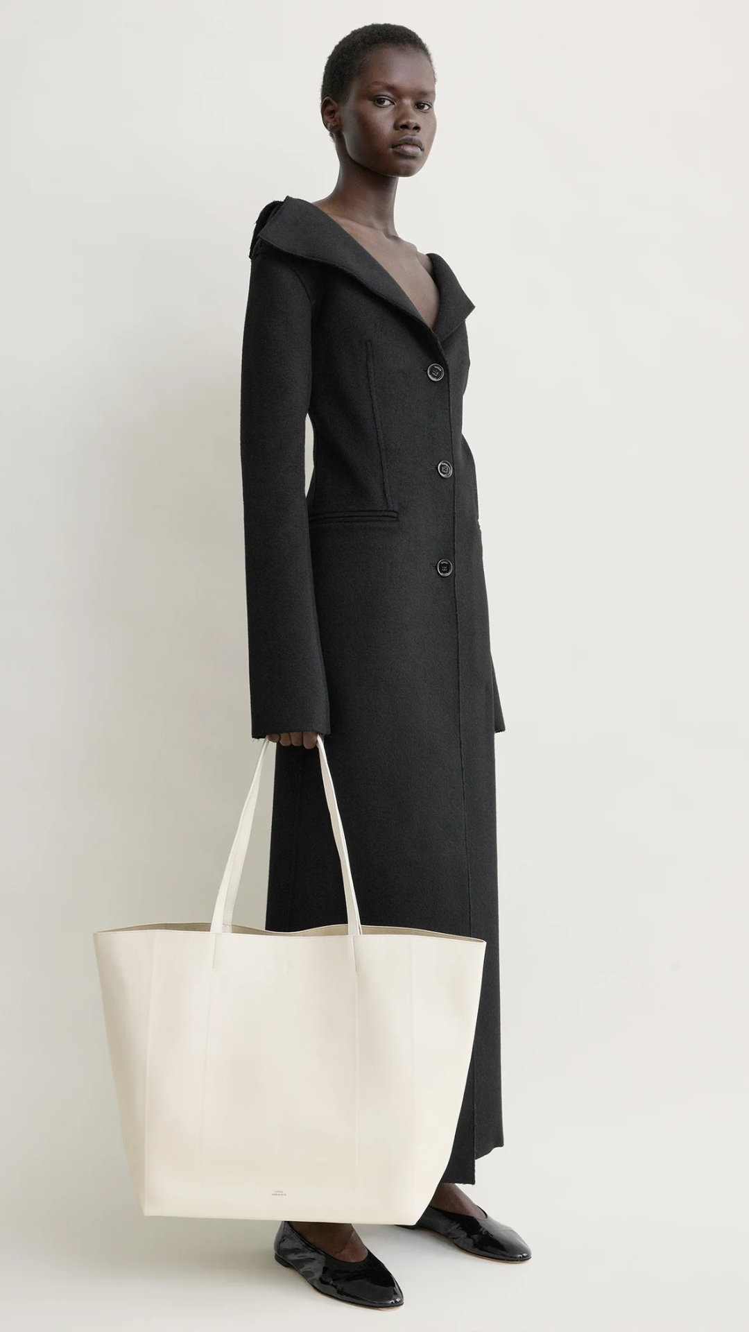 Toteme Roam Leather Tote in Stone