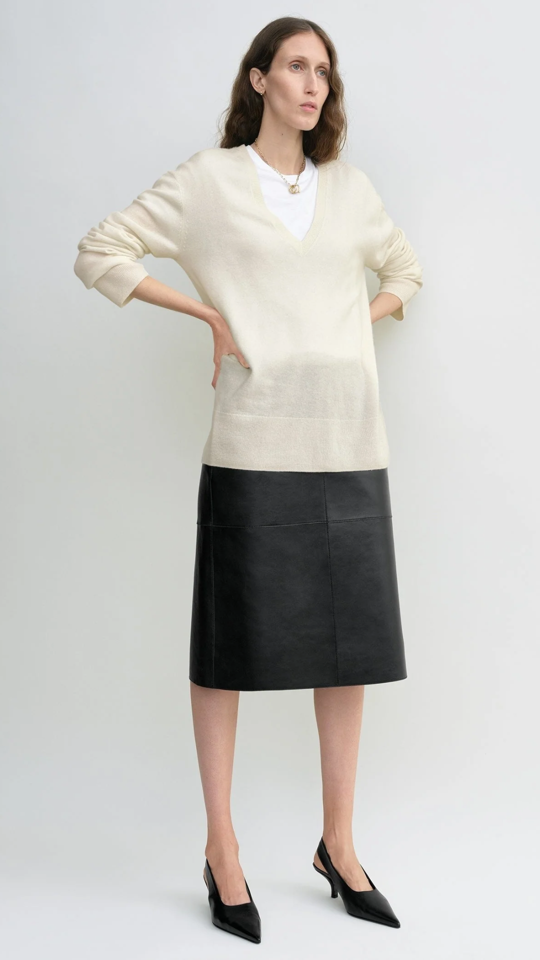 Toteme Cashmere V-Neck Long-Sleeve Knit in Ecru