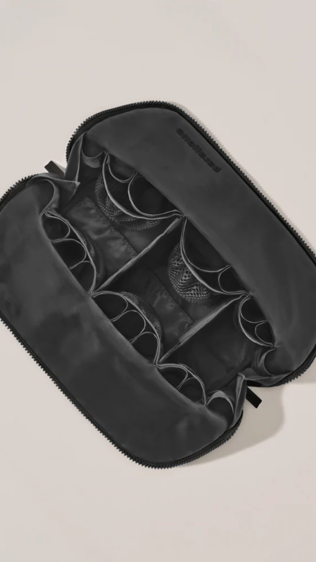 Parallelle The Large Traveller in Onyx