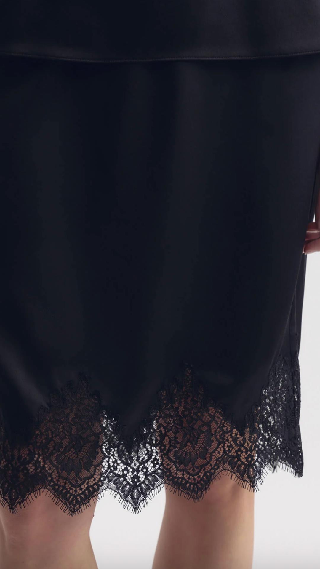 Nili Lotan Thea Lace Skirt in Black