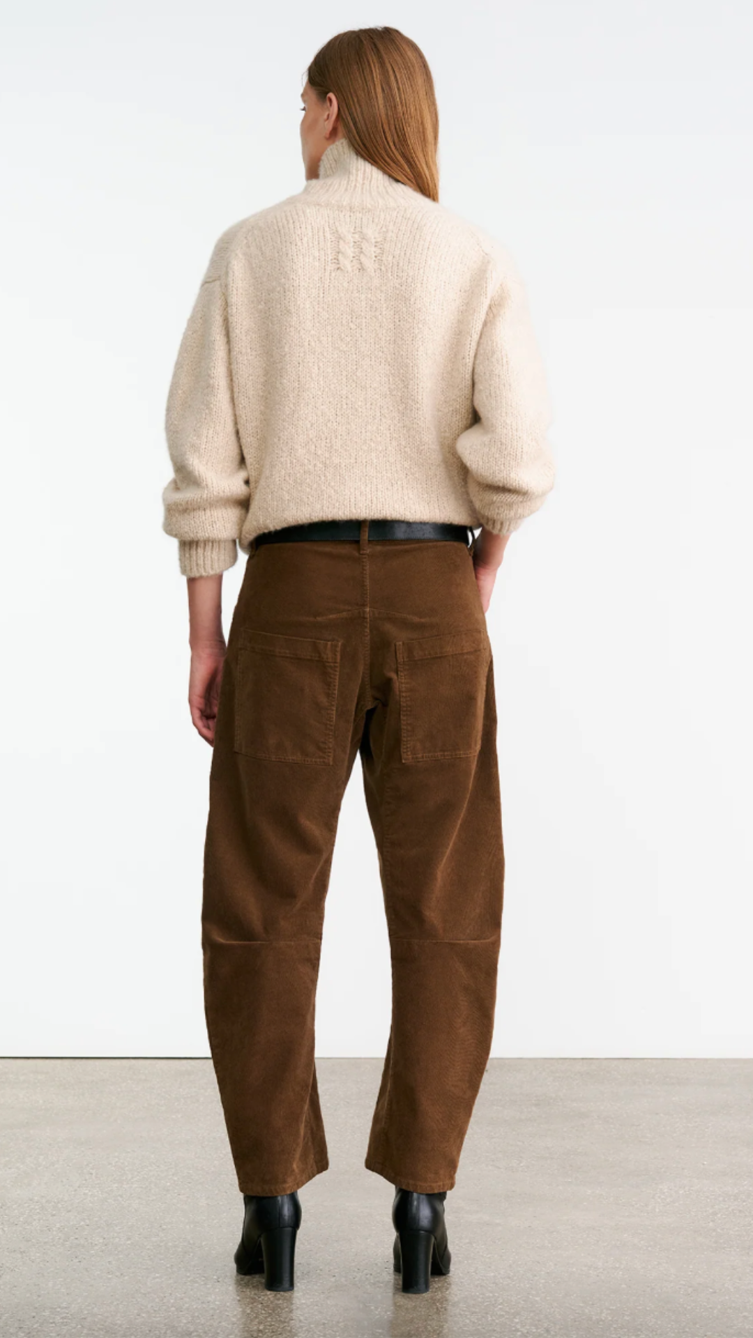 Nili Lotan Shon Corduroy Pant in Caffe