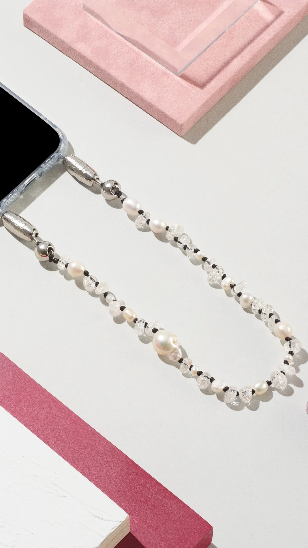 Ossa Stacked Pearl Wristlet in Pearl