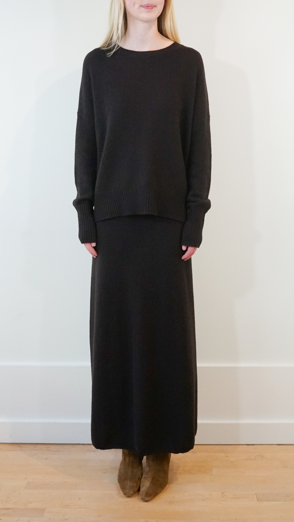 Lisa Yang Mila Sweater in Dark Oak