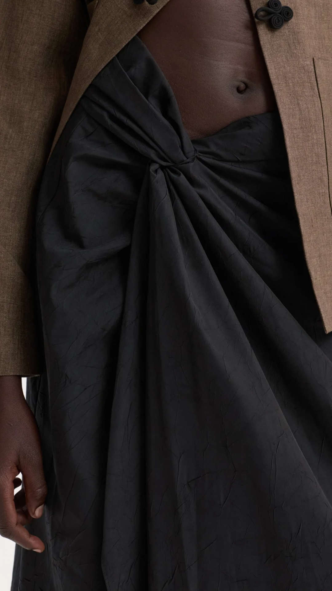 Róhe Sarong Textured Skirt in Black