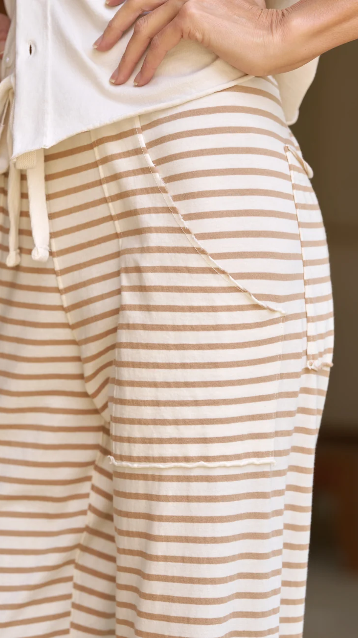 Frank & Eileen Penny Patch Pocket Jersey Pant in Vintage White and Camel Stripe