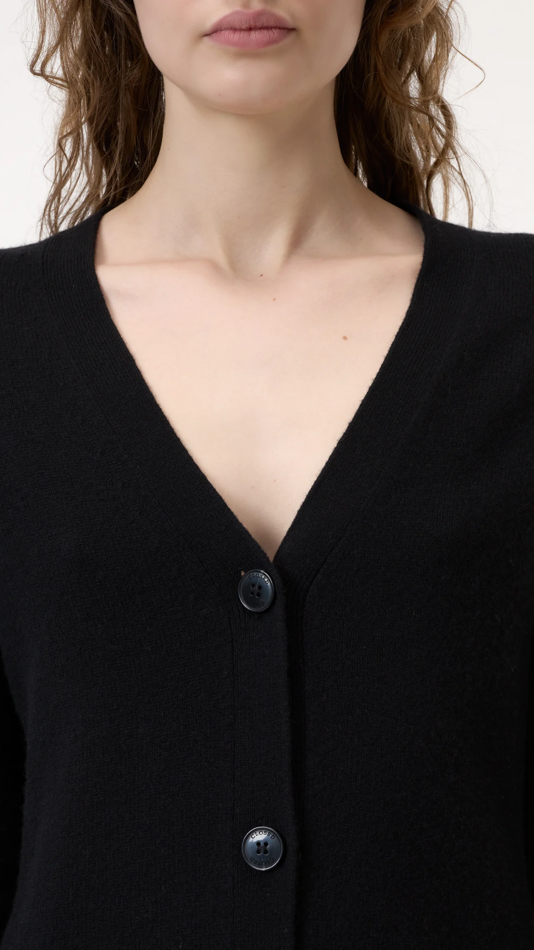 Closed V Neck Cardigan in Black