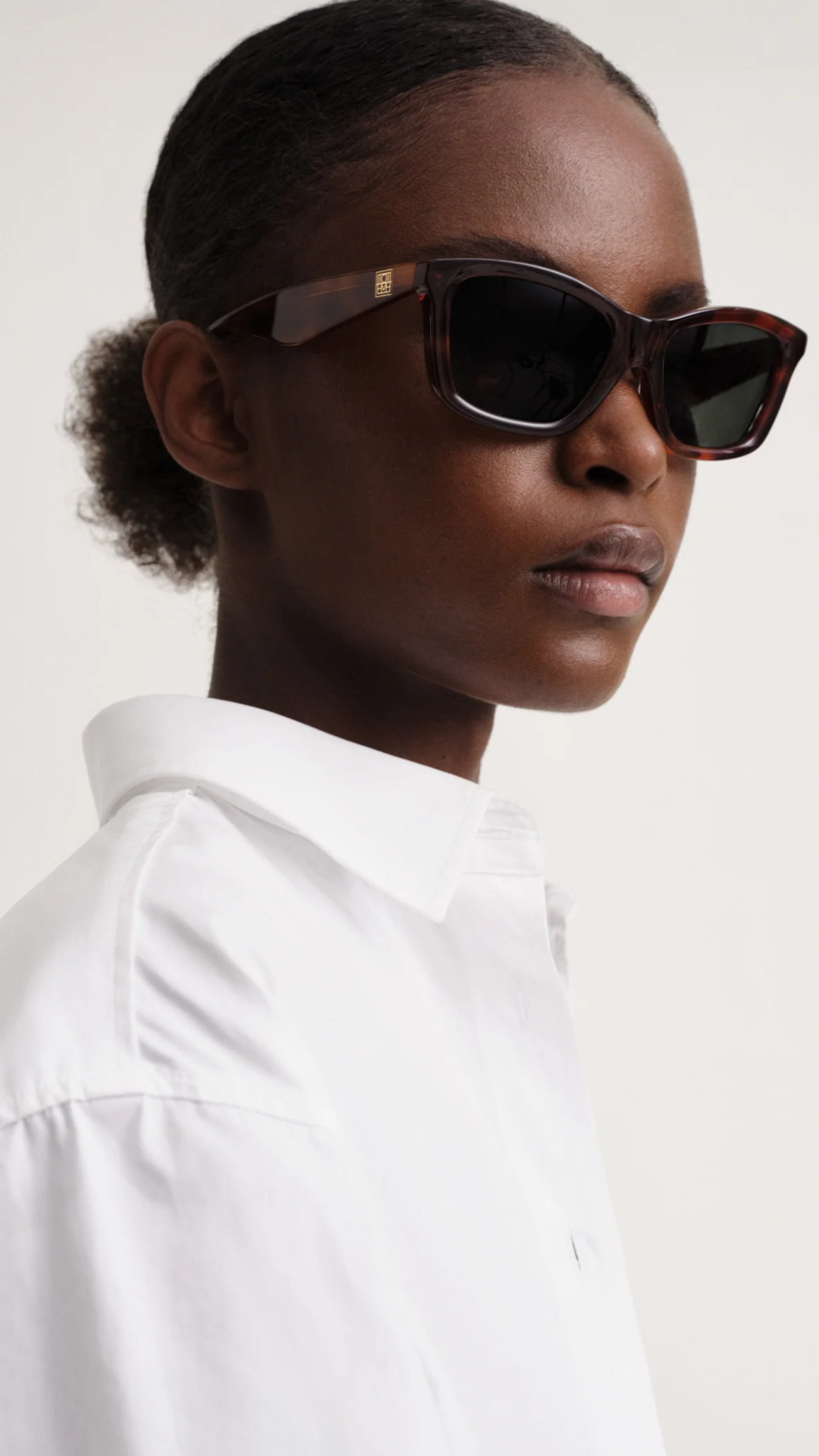 Toteme Classic Sunglasses in Havana