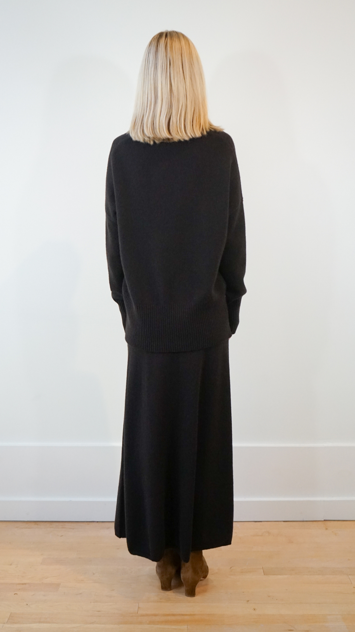 Lisa Yang Mila Sweater in Dark Oak