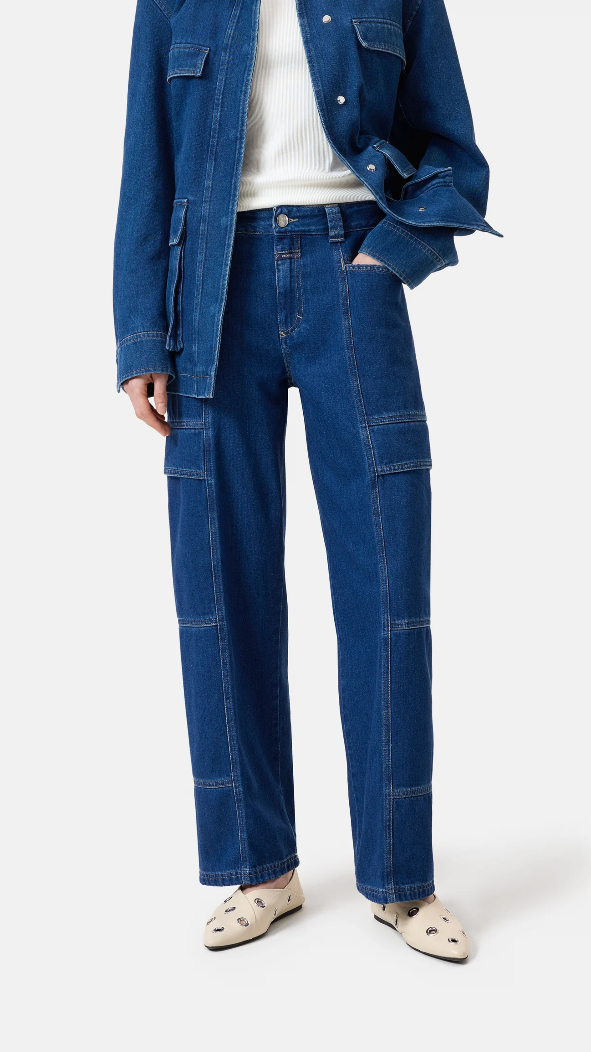 Closed Cali-x Relaxed Jean in Mid Blue