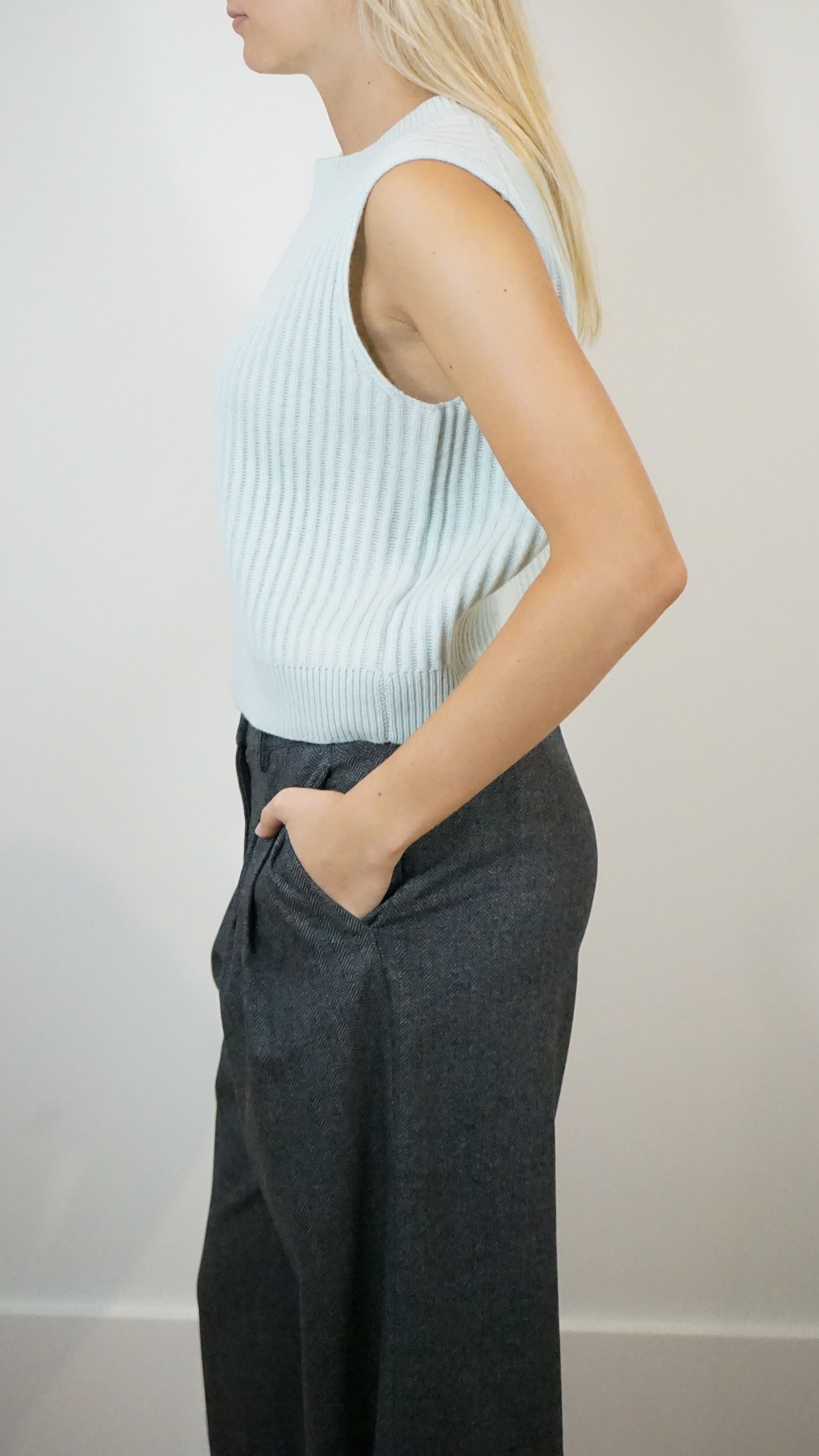 Allude Crewneck Vest in Flower