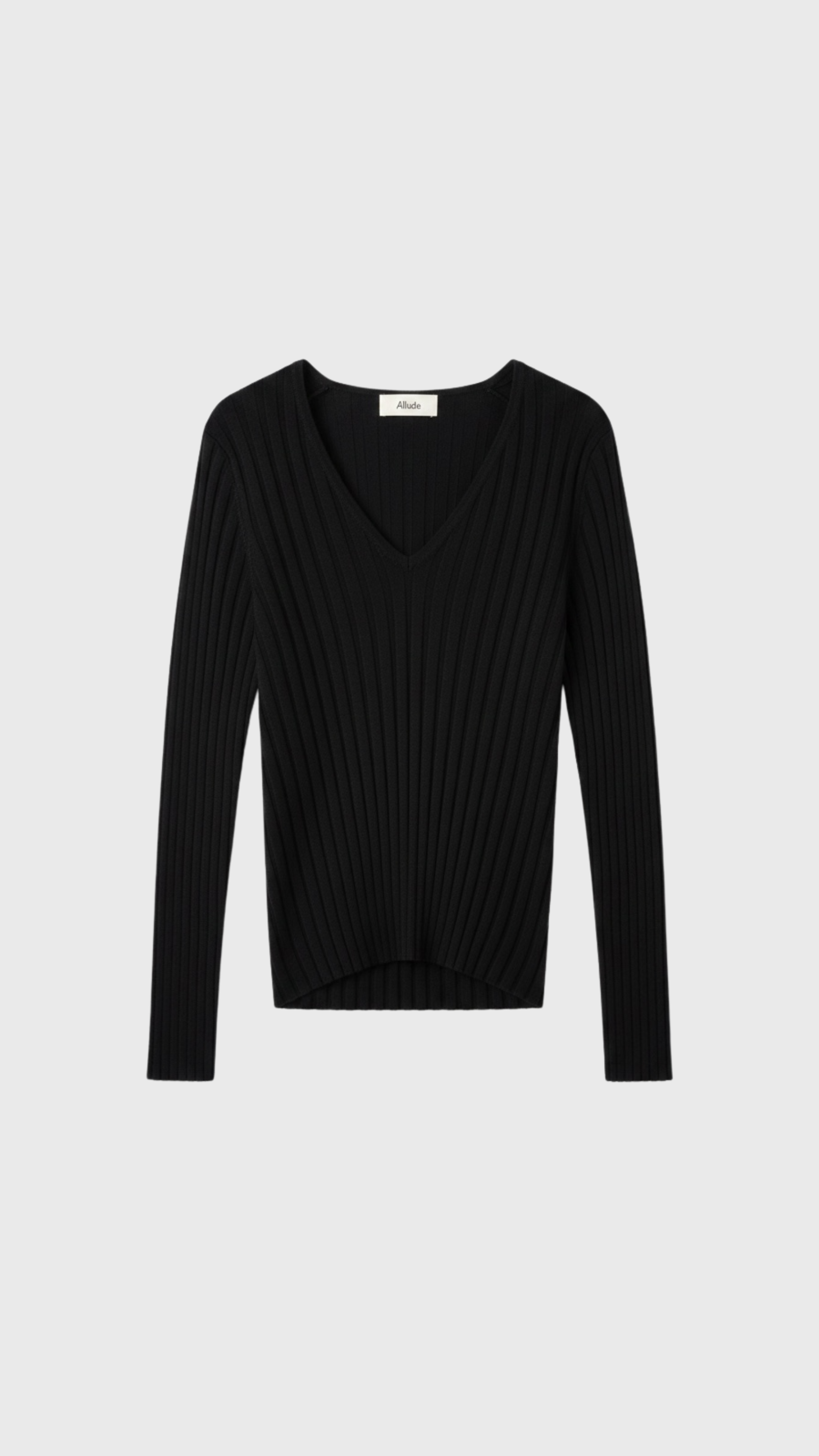 Allude V Neck Sweater in Black