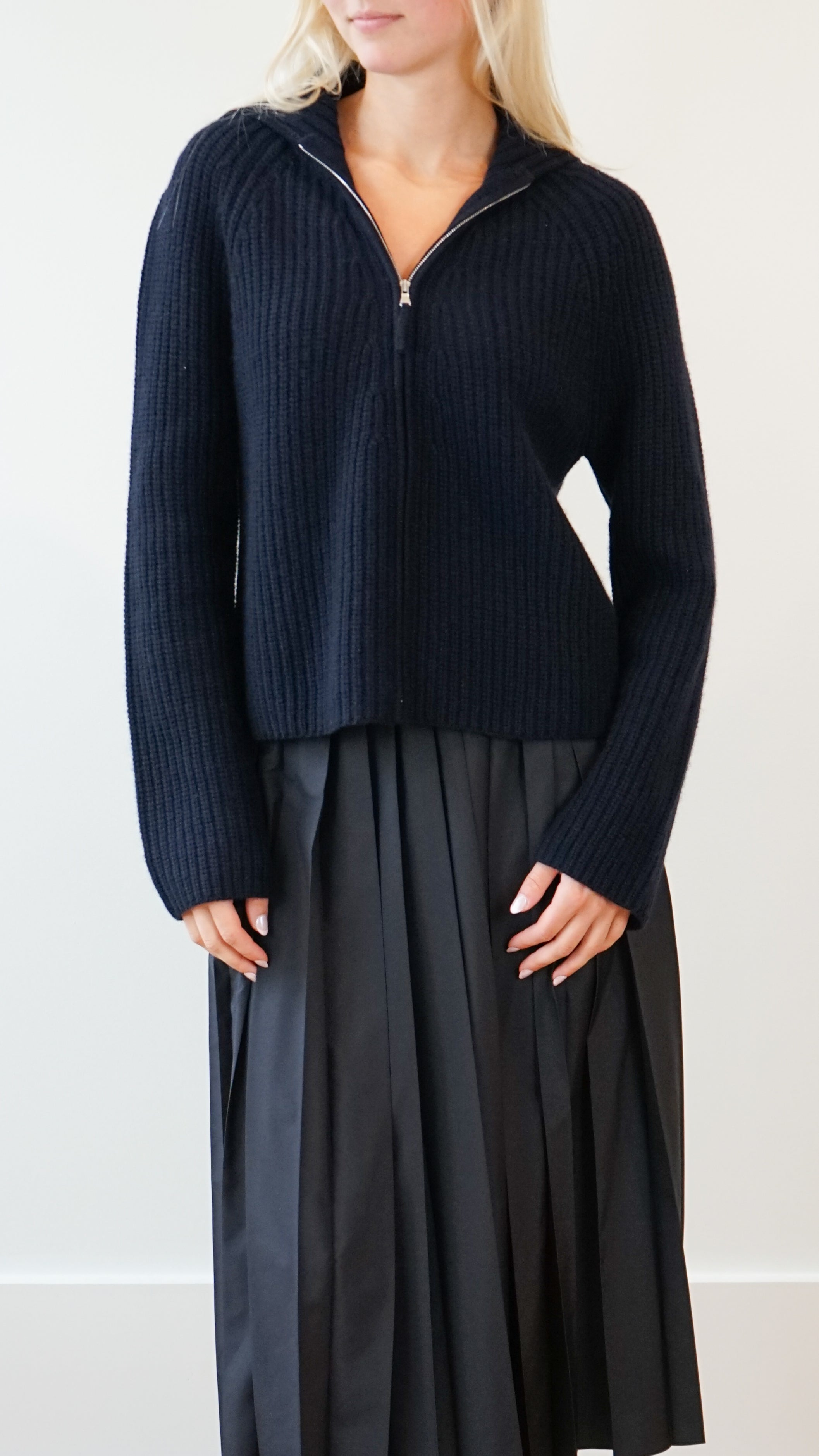 Allude Zip Cardigan in Deep Night