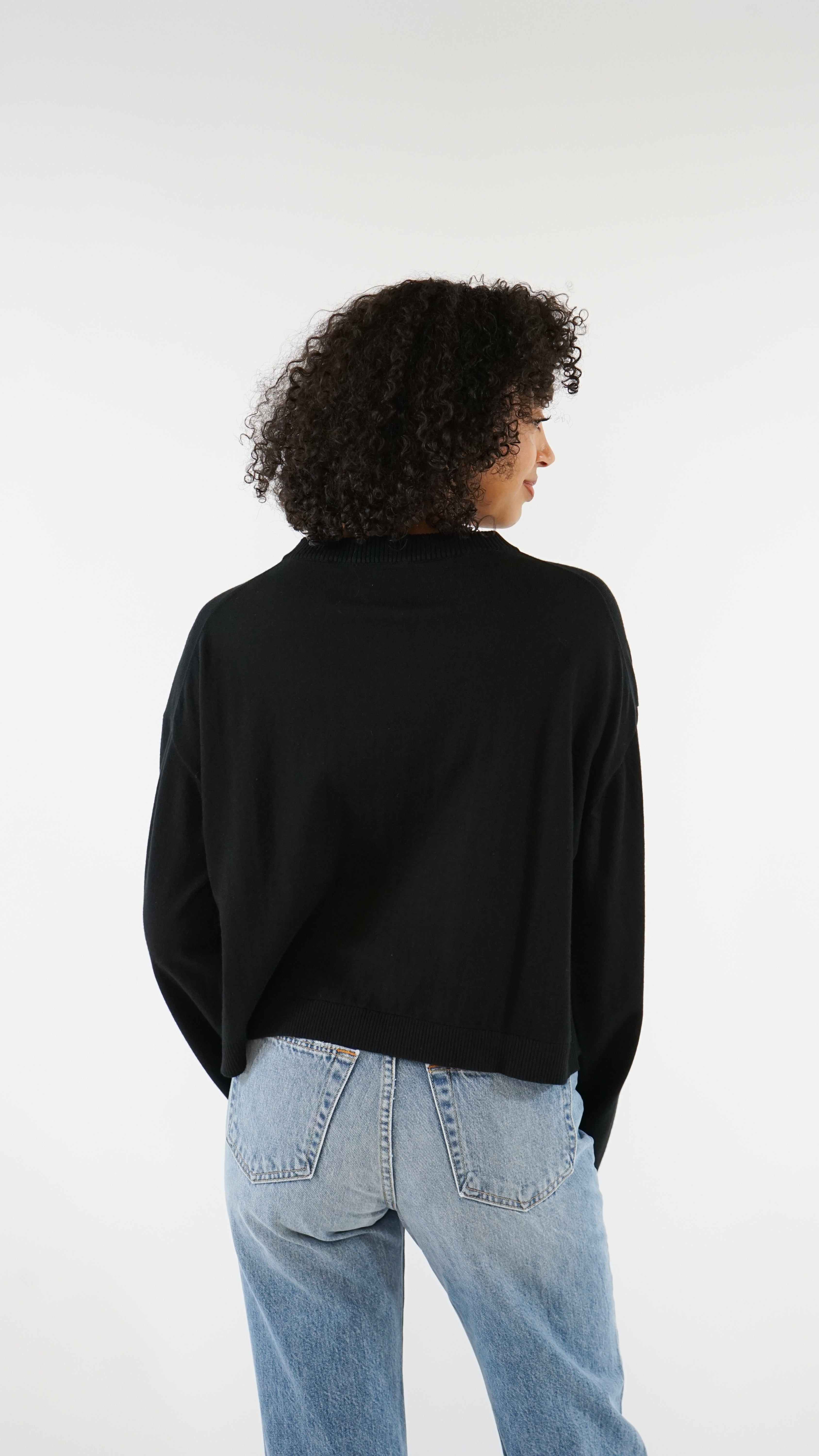 Allude Crewneck Sweater