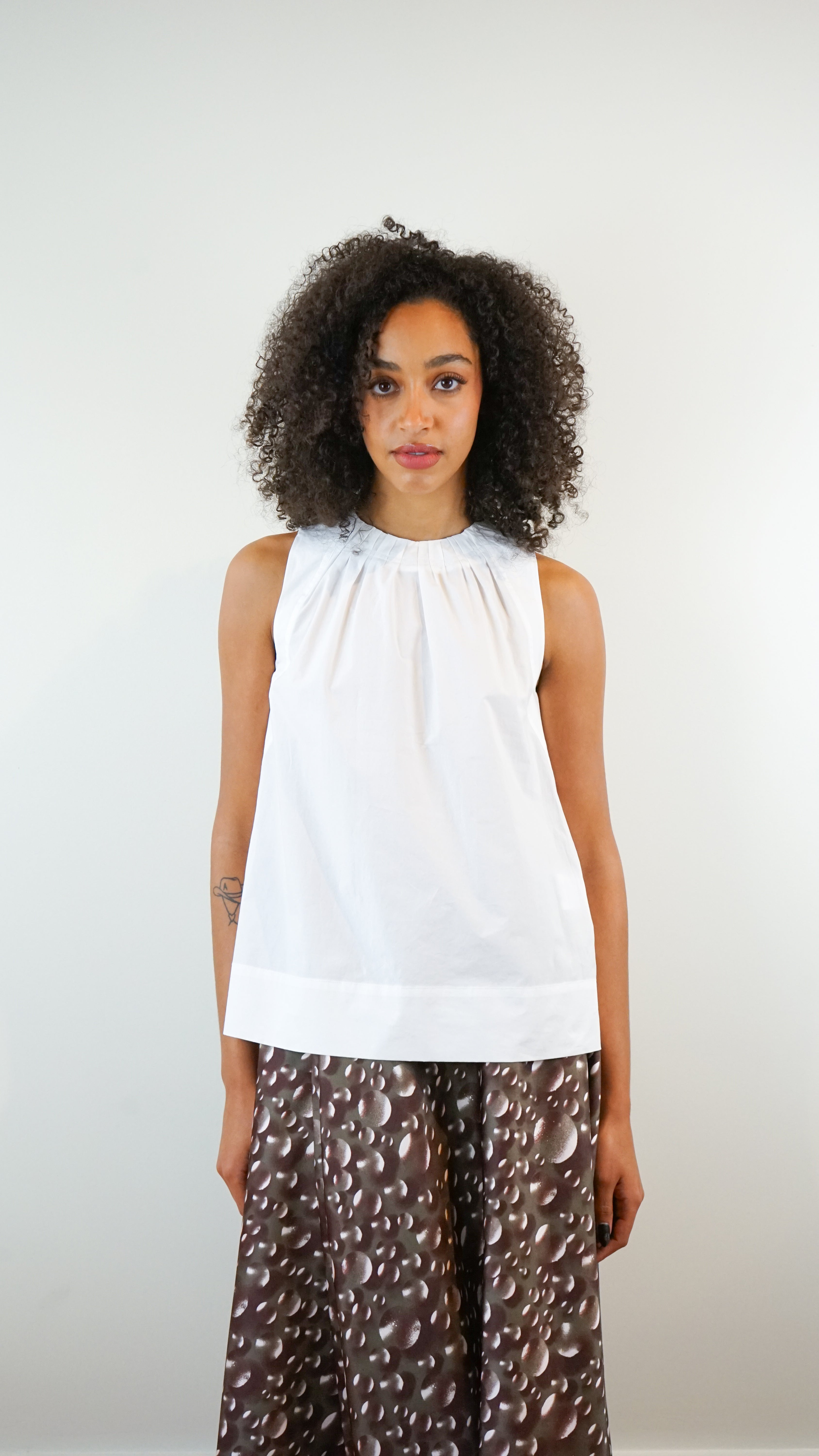 Odeeh Sleeveless Top